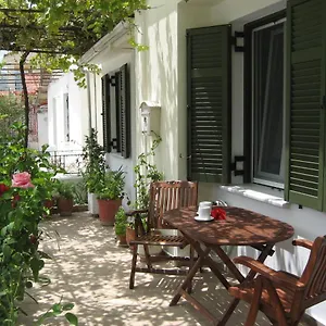 Appartamento Nostalgia A In 50 Metres From The Sea, Sami (Kefalonia)